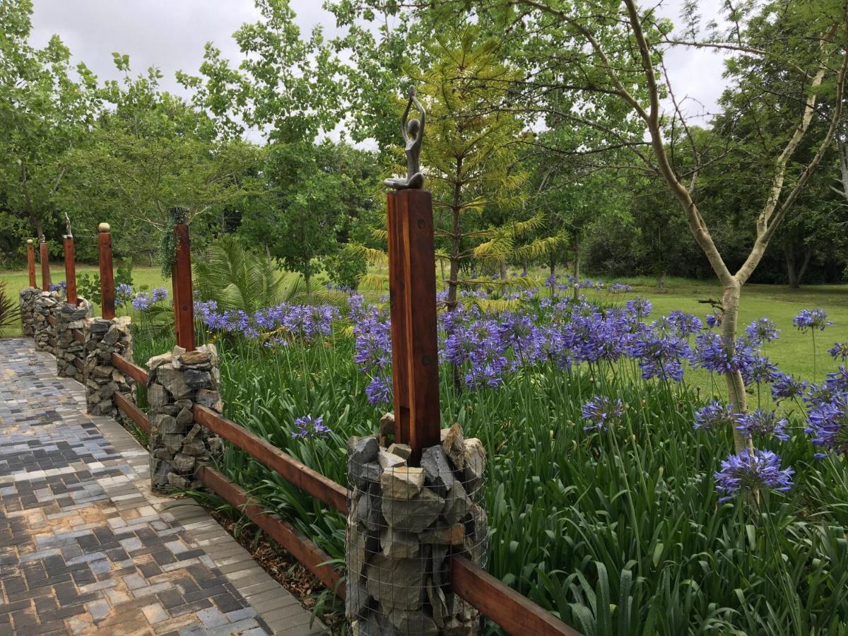 Lily Pond Country Lodge The Crags Exterior photo